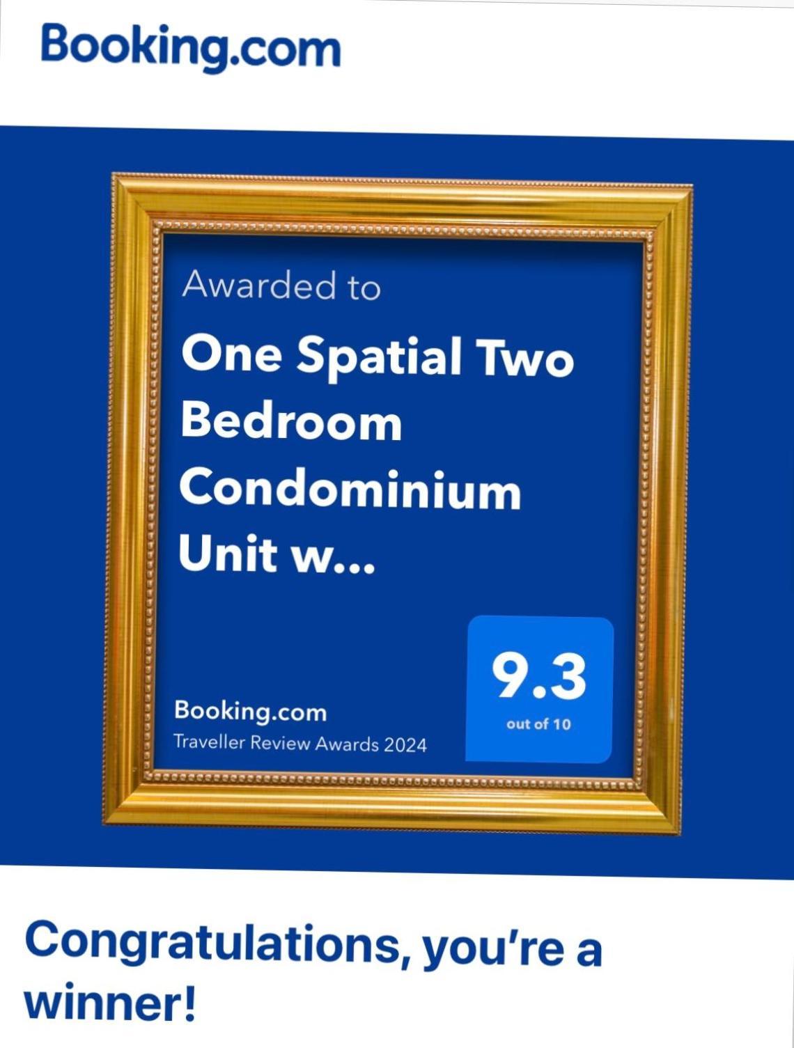One Spatial Two Bedroom Condominium Unit With Pool And Gym Free Netflix And Wifi Илойло Сити Екстериор снимка